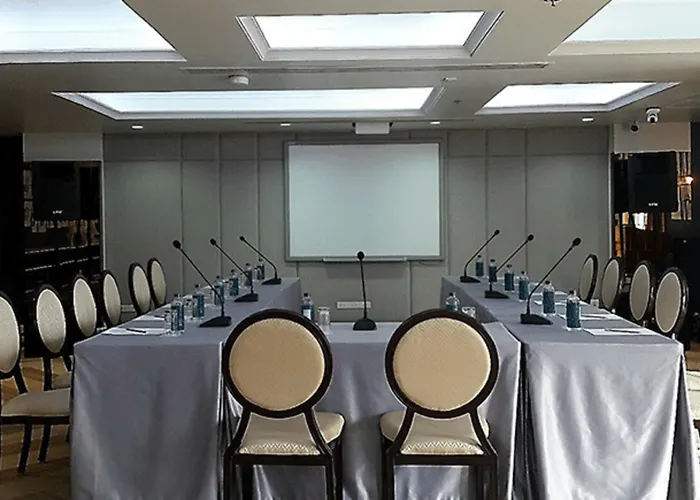 Vince Hotel Pratunam
